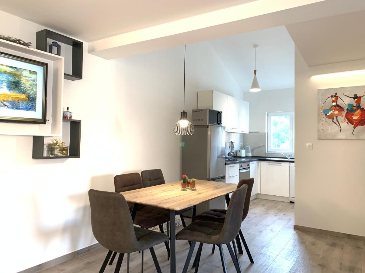 Sunrise Luxury Apartments - U2Adria Dugi Rat Buitenkant foto